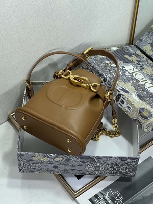 CD grabado en relieve Christian Dior Sport Bag Calfskin de C'est Dior Bag Gold Saddle