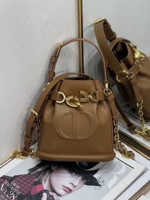 CD grabado en relieve Christian Dior Sport Bag Calfskin de C'est Dior Bag Gold Saddle