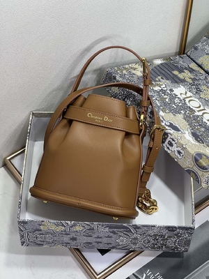 CD grabado en relieve Christian Dior Sport Bag Calfskin de C'est Dior Bag Gold Saddle