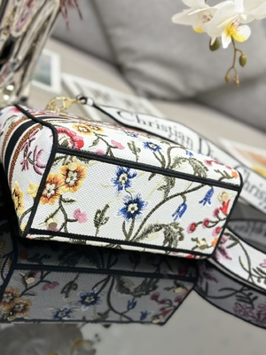 Bolso calificado de encargo multicolor de Dior Medium D Lite de los bolsos de Petites Fleurs