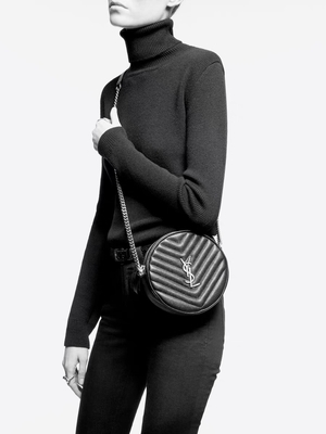 El cuero repujado granuloso calificado el bolso V de la cámara de la ronda de Bag YVES SAINT LAURENT Vinyle del mensajero acolchó